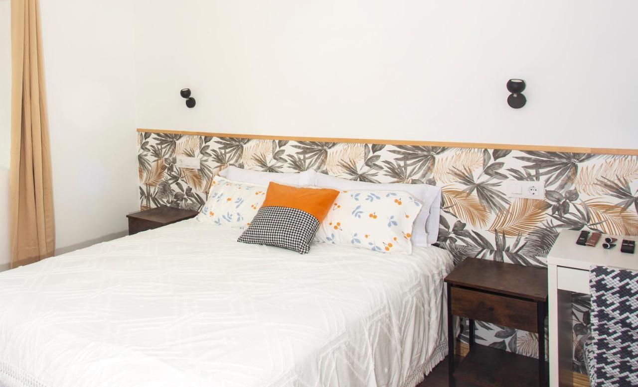 Sg Rooms Consuegra Bagian luar foto