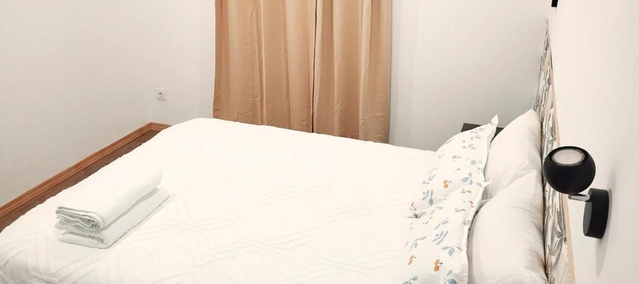 Sg Rooms Consuegra Bagian luar foto