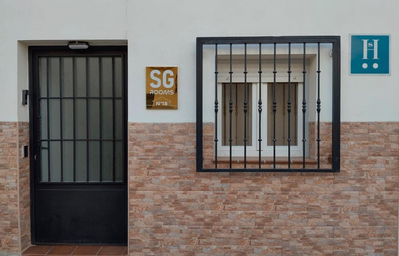 Sg Rooms Consuegra Bagian luar foto